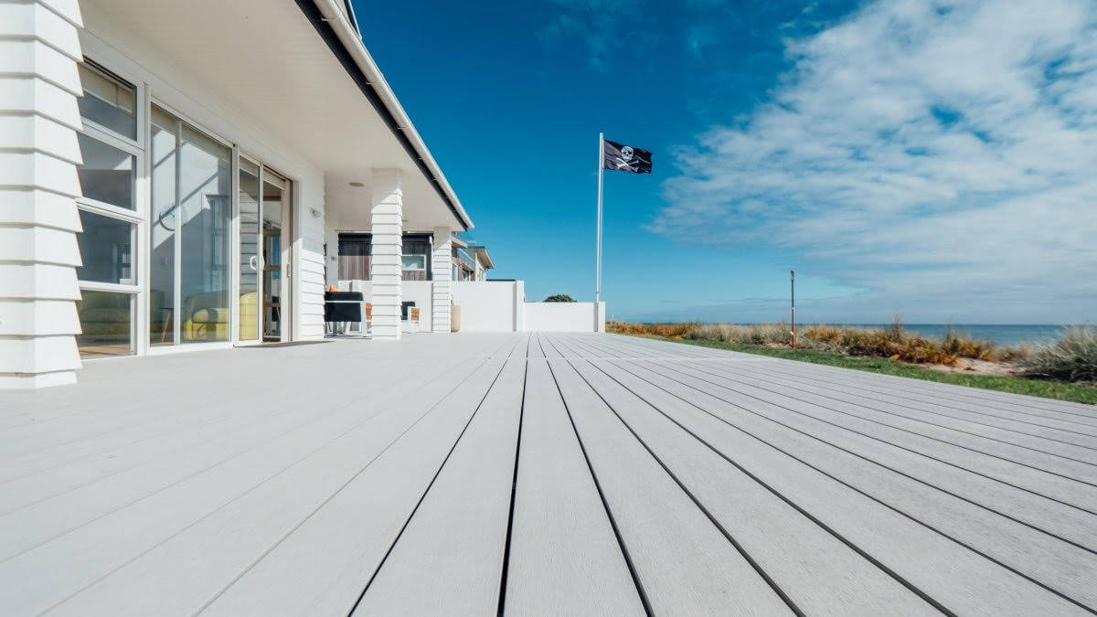 Futurewood Provides a Cost-Effective Decking Alter
